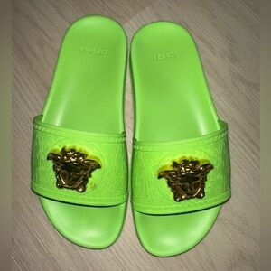 Versace slides 7